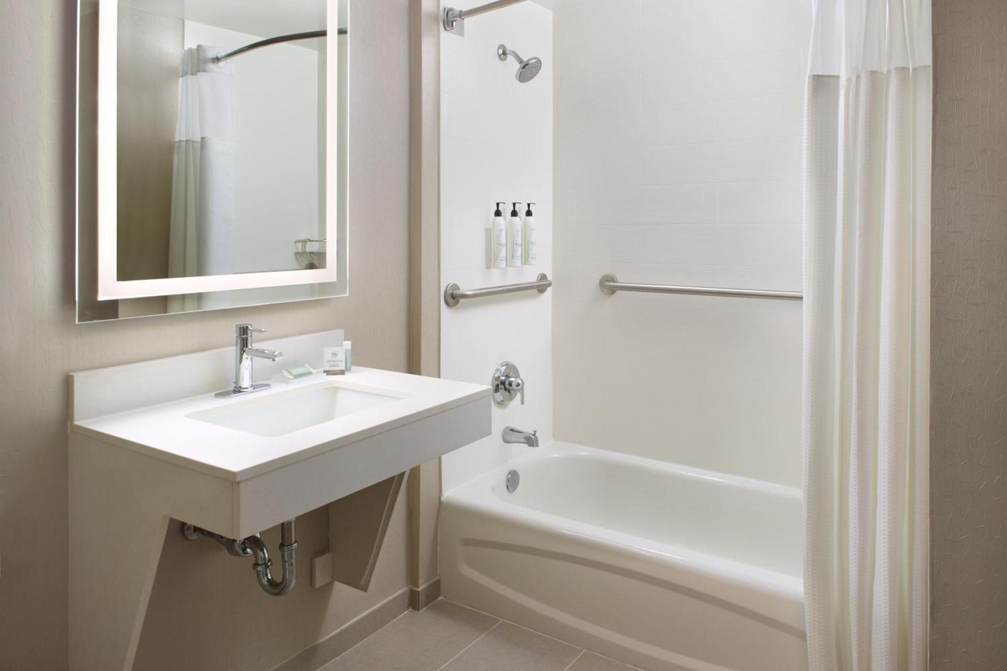 Springhill Suites Raleigh-Durham Airport/Research Triangle Park Екстер'єр фото